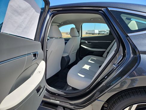 New 2026 Hyundai Sonata SEL image 9