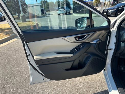 Used 2020 Subaru Impreza 2.0i Limited w/ Popular Package #2 image 22