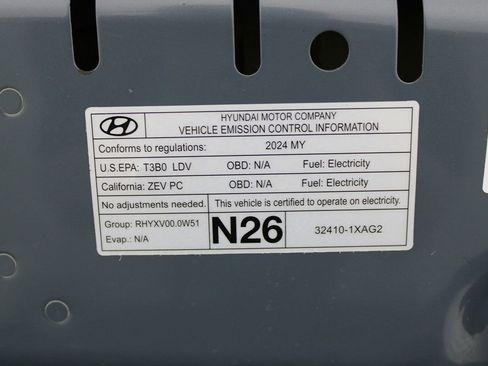 Used 2024 Hyundai Ioniq 5 SE image 34