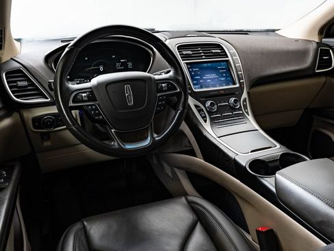 Used 2020 Lincoln Nautilus Reserve w/ Equipment Group 201A AWD/4WD image 4