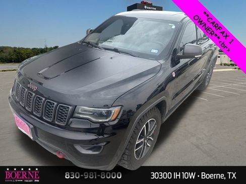 Used 2021 Jeep Grand Cherokee Trailhawk w/ Trailhawk Luxury Group AWD/4WD image 4