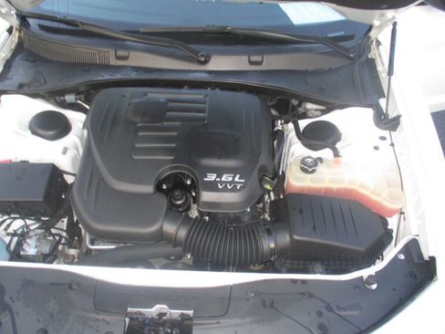 Used 2023 Dodge Charger SXT image 15