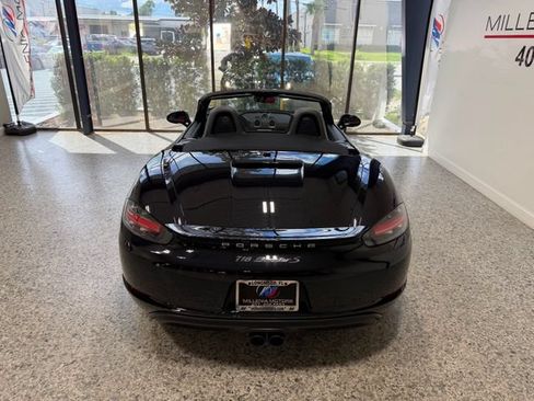 Used 2018 Porsche 718 Boxster S RWD image 9