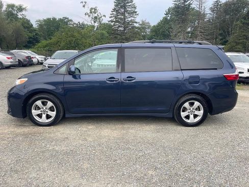 Used 2020 Toyota Sienna LE FWD image 8