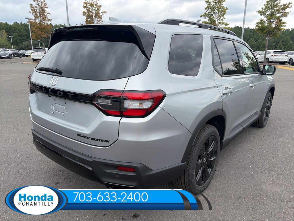 New 2026 Honda Pilot Black Edition image 7
