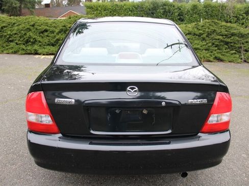 Used 1999 MAZDA Protege LX image 9
