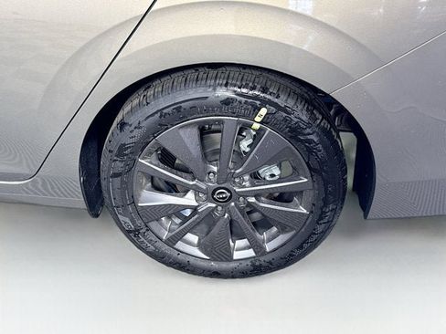 New 2026 Nissan Sentra SL FWD image 27