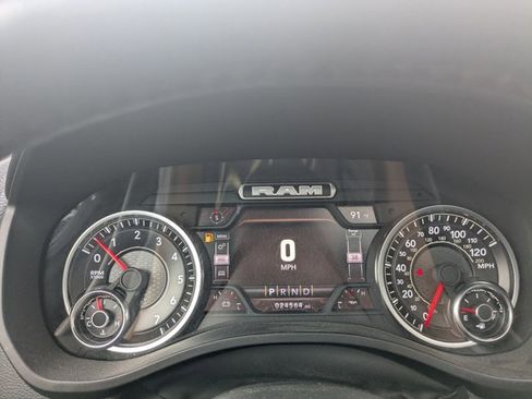 Used 2024 RAM 1500 Laramie AWD/4WD image 11