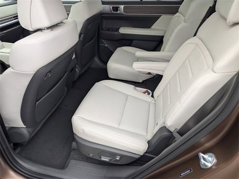 New 2025 Hyundai Santa Fe Calligraphy image 12