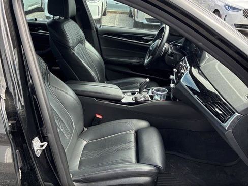 Used 2019 BMW 540i xDrive w/ M Sport Package image 7