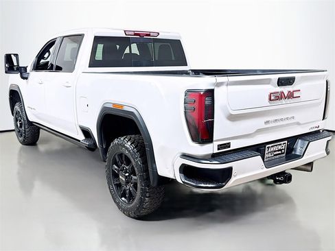 Used 2024 GMC Sierra 2500 AT4 w/ AT4 Premium Plus Package image 6