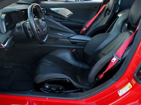 Used 2020 Chevrolet Corvette Stingray Premium Cpe w/ 3LT Preferred Equipment Group image 17