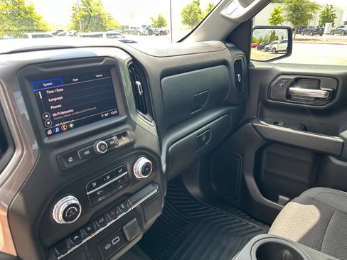 Used 2024 GMC Sierra 1500 Pro w/ Graphite Edition AWD/4WD image 26