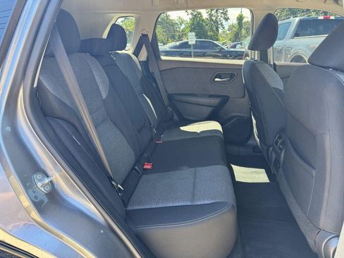 Used 2021 Nissan Rogue SV image 11