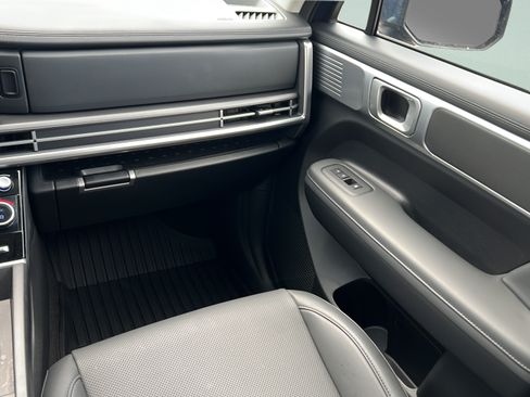 Certified 2025 Hyundai Santa Fe SEL FWD image 13