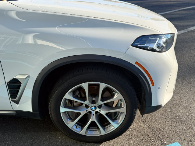 Certified 2024 BMW X5 xDrive40i AWD/4WD image 9