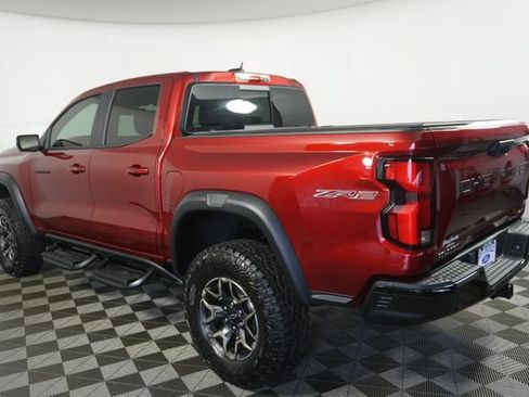 Used 2024 Chevrolet Colorado ZR2 w/ ZR2 Convenience Package III AWD/4WD image 5