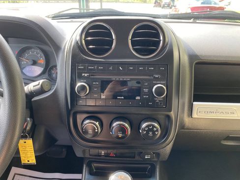 Used 2016 Jeep Compass Sport w/ Power Value Group AWD/4WD image 16
