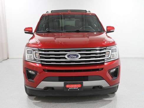 Certified 2020 Ford Expedition XLT w/ Equipment Group 202A image 2