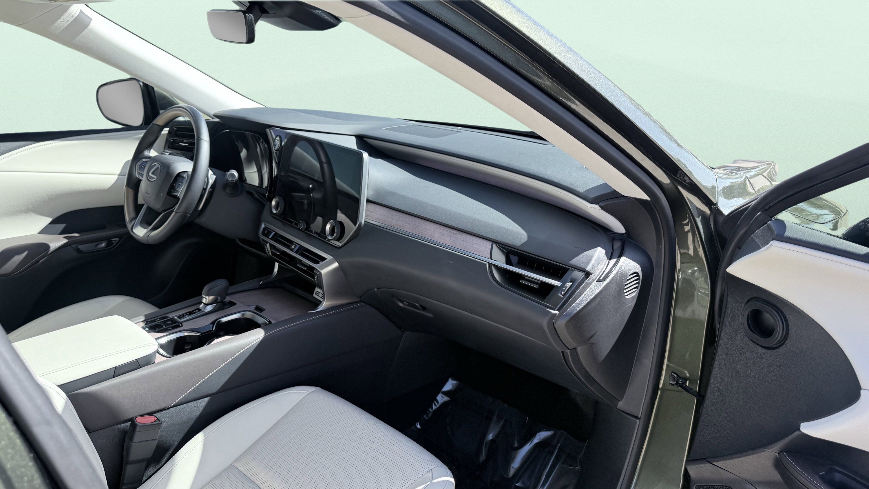 Used 2026 Lexus RX 350 Premium Plus w/ Accessory Package (Z1) FWD image 48