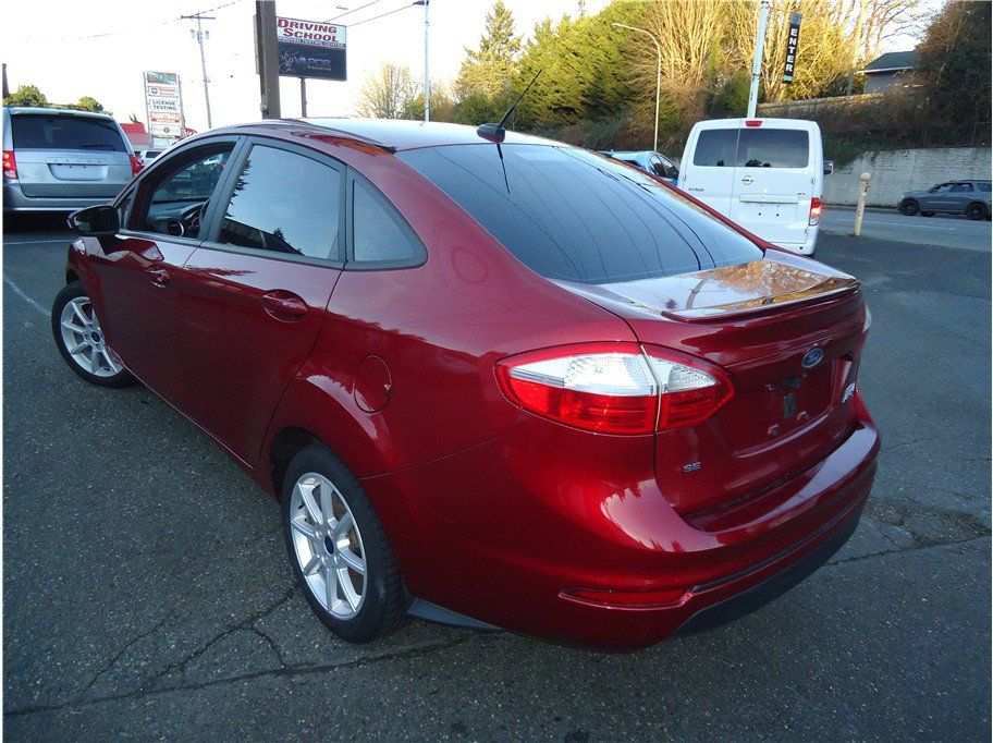 Used 2016 Ford Fiesta SE w/ Equipment Group 201A FWD image 8