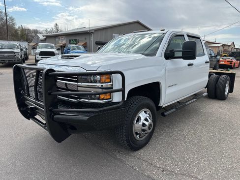 Used 2017 Chevrolet Silverado 3500 W/T image 8