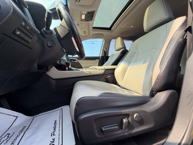 Used 2019 Lexus RX 350L FWD image 14