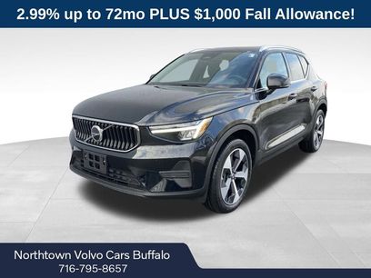 New 2025 Volvo XC40 B5 Core w/ Protection Package Premier