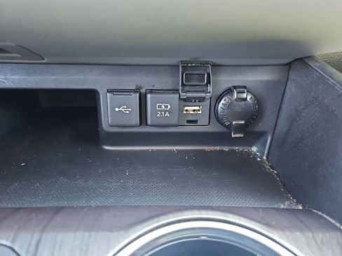 Used 2020 Toyota Highlander Platinum AWD/4WD image 20
