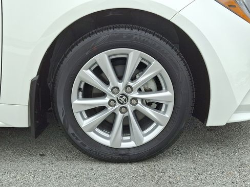 Certified 2024 Toyota Corolla LE w/ LE Convenience Package image 9