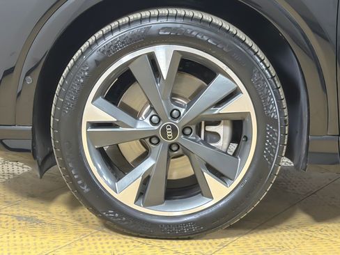 Certified 2024 Audi Q4 e-tron Prestige w/ Black Optic Package AWD/4WD image 26