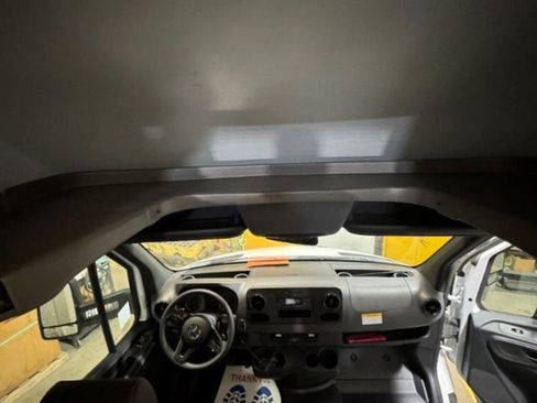 Used 2025 Mercedes-Benz Sprinter 3500 image 8