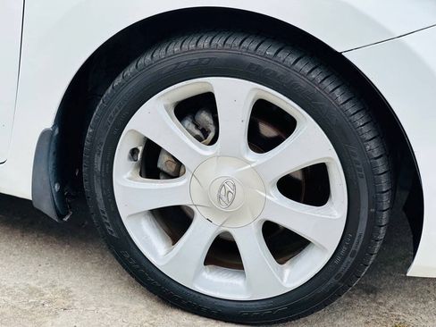 Used 2012 Hyundai Elantra Limited FWD image 5