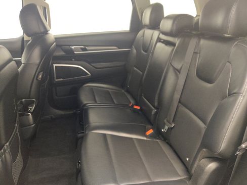 Used 2021 Kia Telluride LX FWD image 18