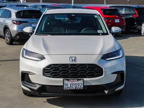 Certified 2024 Honda HR-V LX image 2