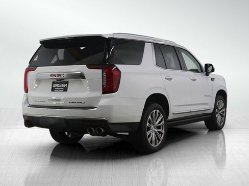 Used 2021 GMC Yukon Denali w/ Denali Premium Package image 6