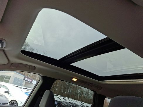 Certified 2025 INFINITI QX60 Luxe image 16