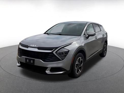 Used 2024 Kia Sportage LX image 7