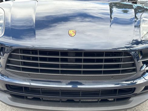 Used 2020 Porsche Macan Base image 12