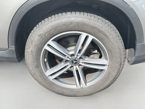 Used 2020 Mercedes-Benz GLC 300 4MATIC image 27