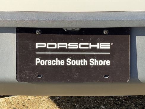 Certified 2025 Porsche Macan image 27