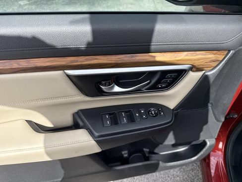 Certified 2019 Honda CR-V Touring image 18