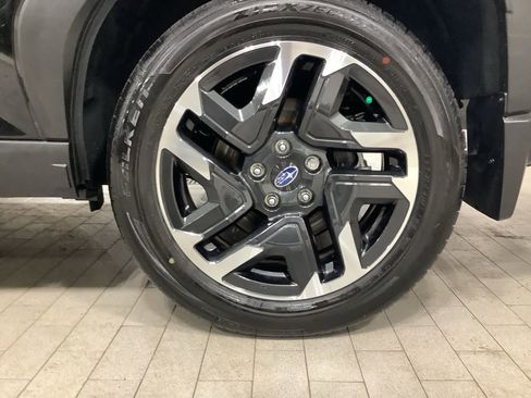 Used 2025 Subaru Forester Limited image 22