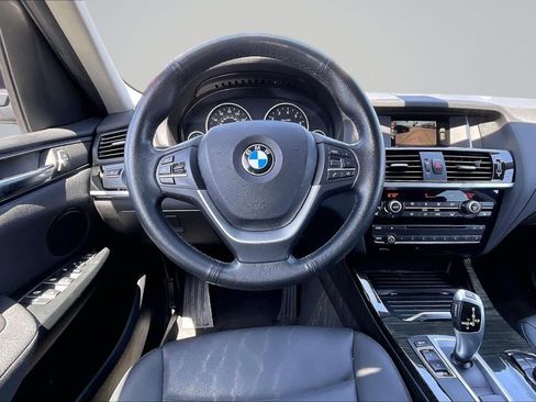 Used 2017 BMW X3 sDrive28i RWD image 5