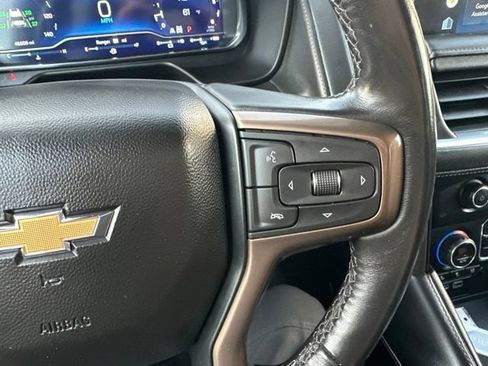 Used 2022 Chevrolet Suburban High Country AWD/4WD image 27