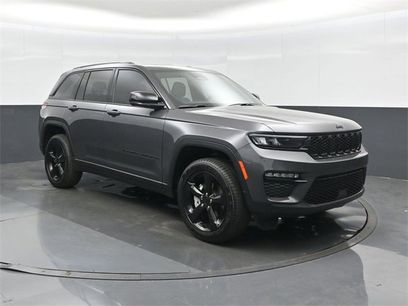 New 2025 Jeep Grand Cherokee Limited w/ Black Appearance Package