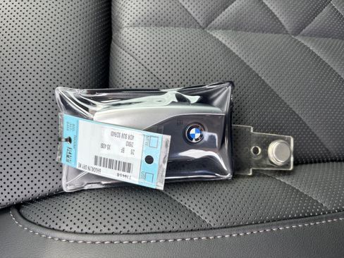 Used 2026 BMW X5 sDrive40i w/ Executive Package image 38