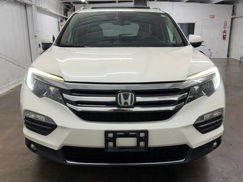 Used 2016 Honda Pilot Touring image 12