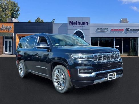 Used 2023 Jeep Grand Wagoneer Series II AWD/4WD image 1