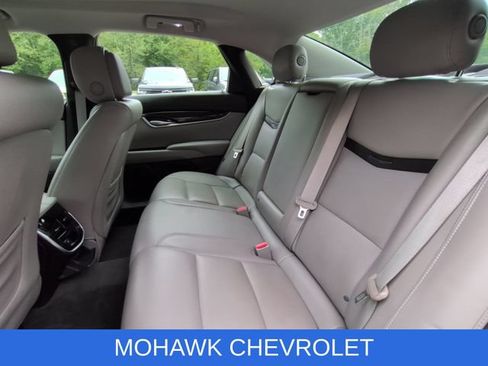 Used 2014 Cadillac XTS Luxury FWD image 25
